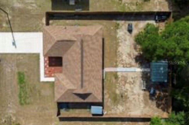 Building Photo - 142 Willow Rd