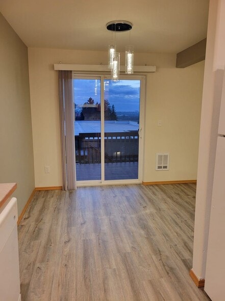 Building Photo - Suburban Serenity Nestled in the Heart of Lake Stevens