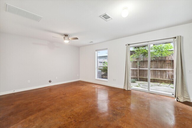 Building Photo - 6947 Ardmore St
