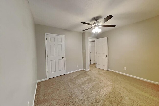 Building Photo - 3643 S Marlborough Dr