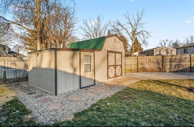 Building Photo - 1424 Gumwood Dr