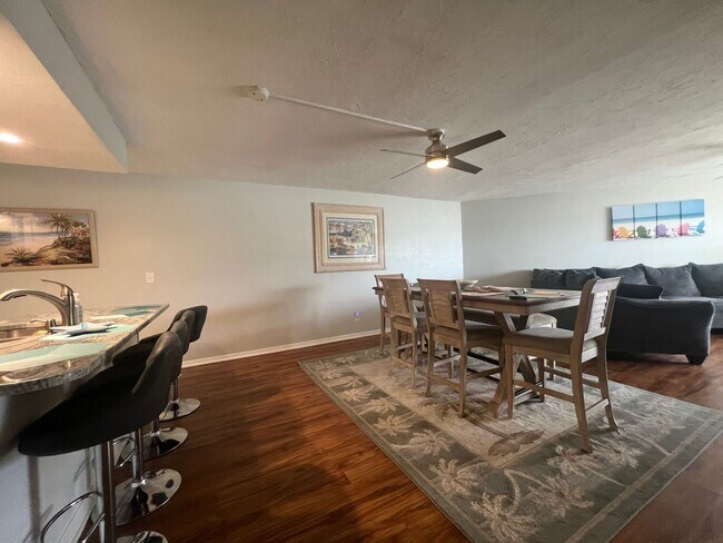 Building Photo - BEAUTIFUL and Renovated Riverfront Furnished Condo 2 Bedrooms, 2 Bathrooms