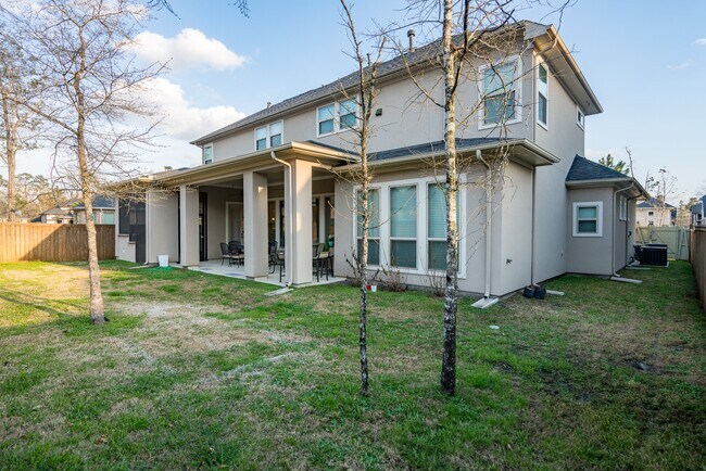 Building Photo - 10410 Southern Hawker