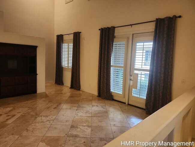 Building Photo - 12377 Hollyhock Dr