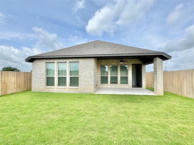Building Photo - 108 Ginger Garlic Lp
