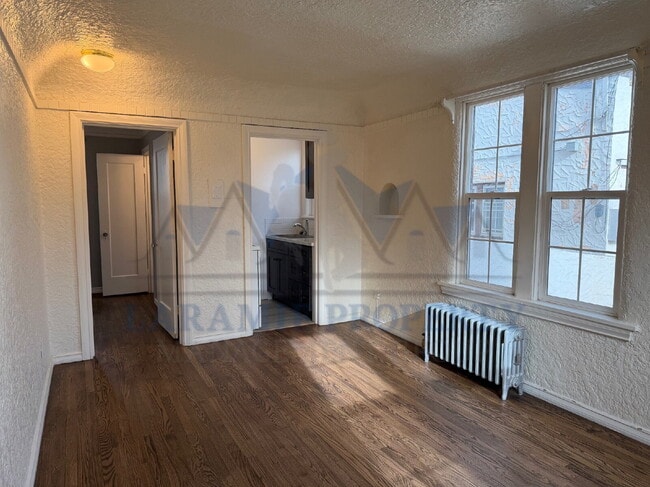 Building Photo - 1 Bed 1 Bath Apartment