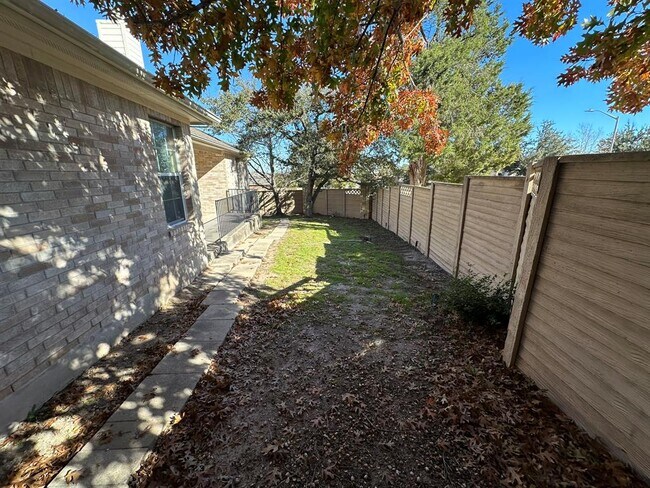 Building Photo - 1604 Teal Trail