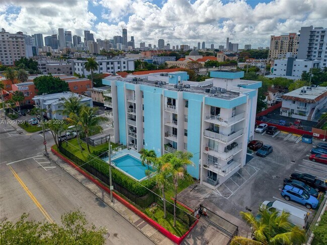 Building Photo - 140 NW 14th Ave