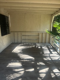 Building Photo - 818 N Record Dr