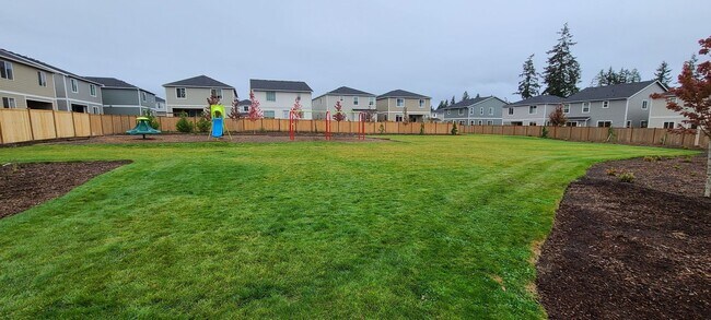 Building Photo - Gorgeous 3- bedroom 2.5 bathroom Port Orch...
