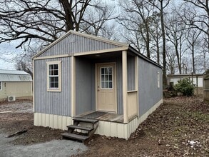 Building Photo - 28217 Shannon Dr