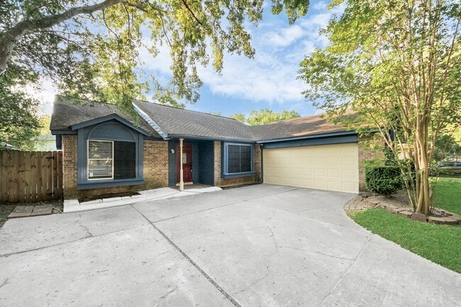 Building Photo - 3611 Bee Bayou Ln