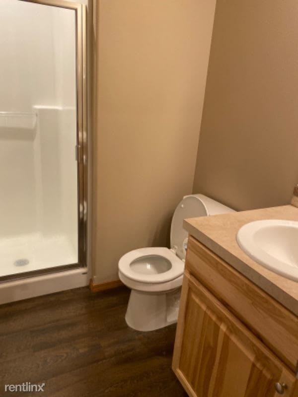 Building Photo - 2 br, 2 bath Townhome - 953 NW Circle Blvd