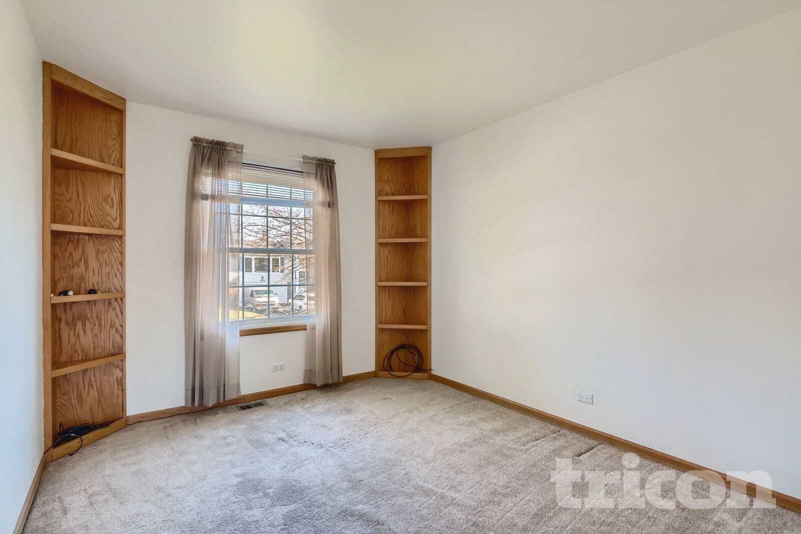 Building Photo - 1045 Brush Hill Ln