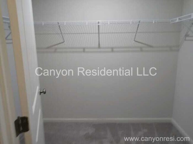 Building Photo - 702 Wayfinder Run