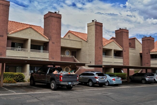 Building Photo - 5008 S Rainbow Blvd