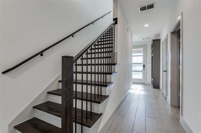 Building Photo - 2609 La Altura Ln