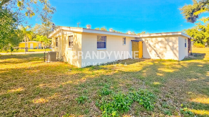 Building Photo - 4401 N 72nd St