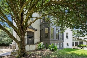 Building Photo - 418 E State St