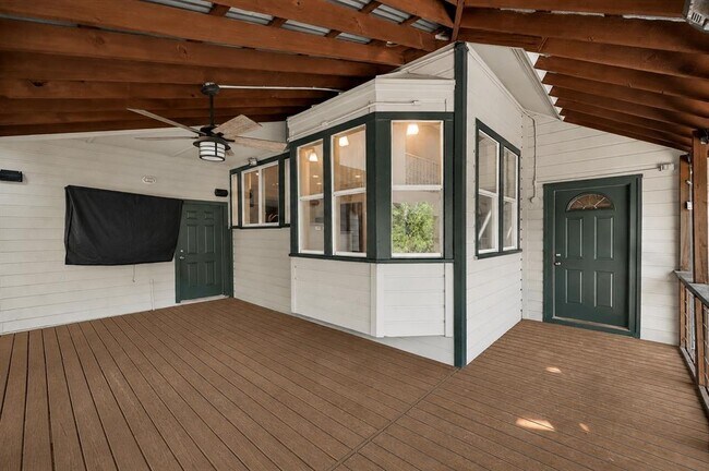 Building Photo - 4301 Hyridge Dr