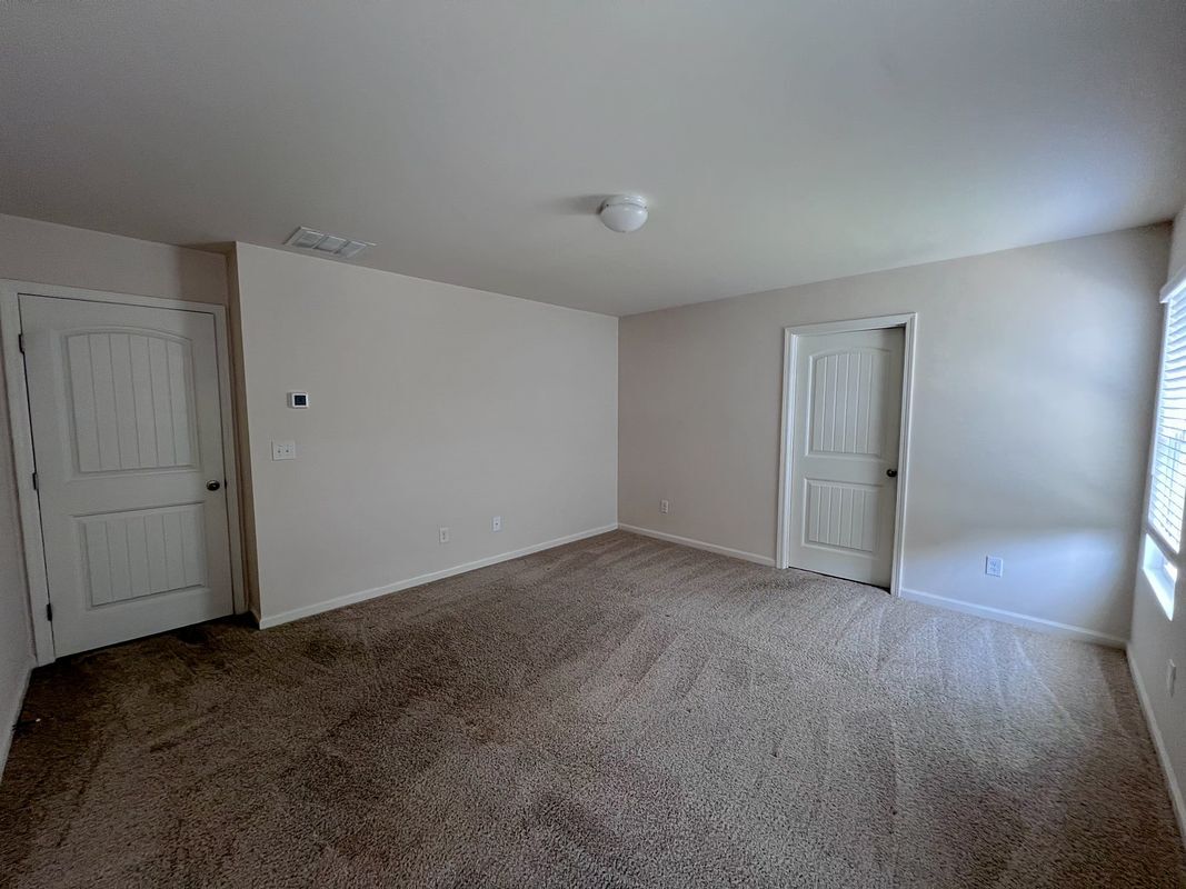 Building Photo - 5356 Barberry Ave