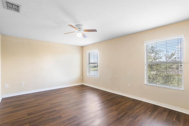 Building Photo - 2044 Hawks View Dr