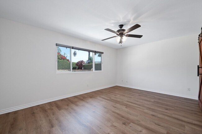Building Photo - **724 E Cypress Ave Glendora** 4 bedroom 2 bath !!2 weeks free OAC!!
