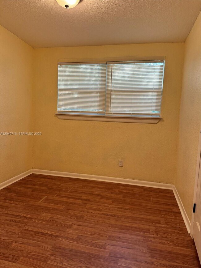 Building Photo - 9410 Gilchrist Ct