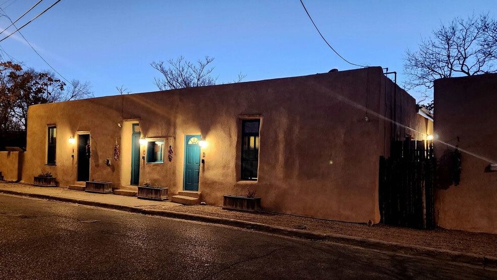 Building Photo - 250 Closson St