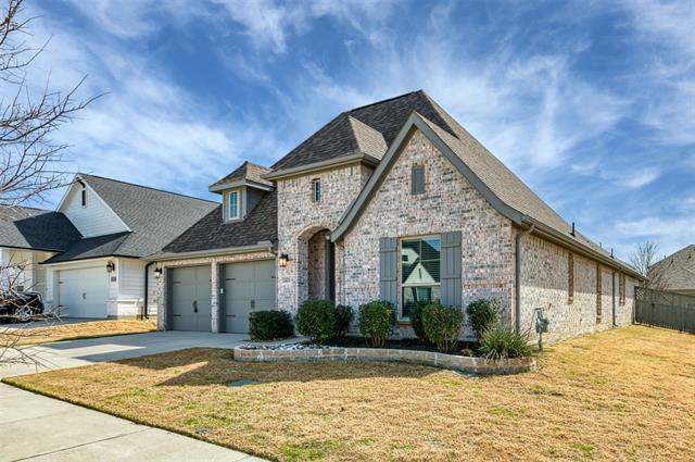 Building Photo - 2421 Stella Ln