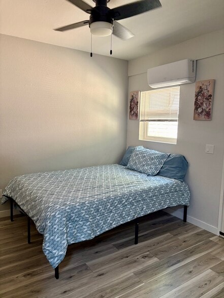 Building Photo - 28409 Victoria Rd