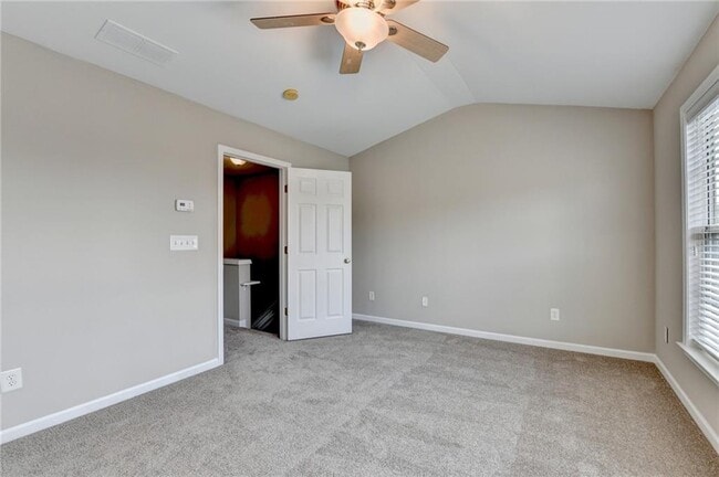 Building Photo - 4020 Edgecomb Dr