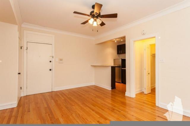 Building Photo - 1 bedroom in Chicago IL 60640