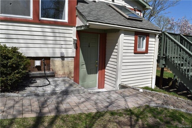 Building Photo - 23 Clark Ave