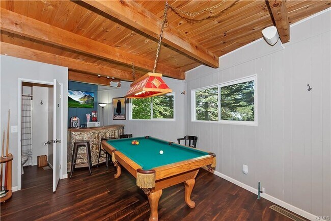 Building Photo - Treehouse-like atmosphere with peek-a-boo views of Lake Arrowhead