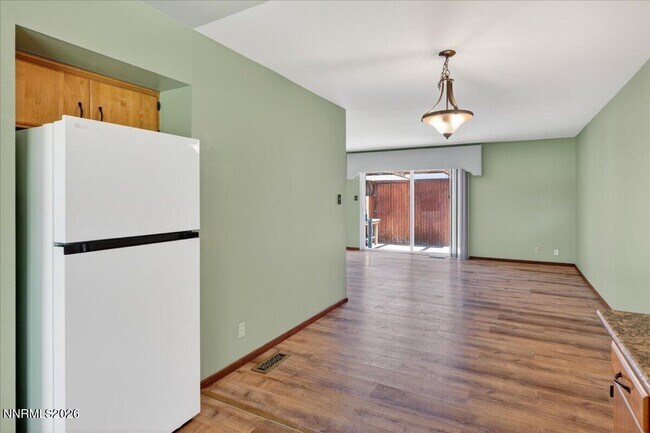 Building Photo - 106 Smithridge Park