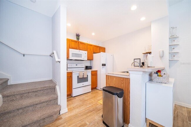 Building Photo - 2600 Lodi Cir