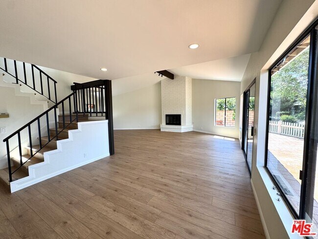Building Photo - 7756 Sailboat Cir