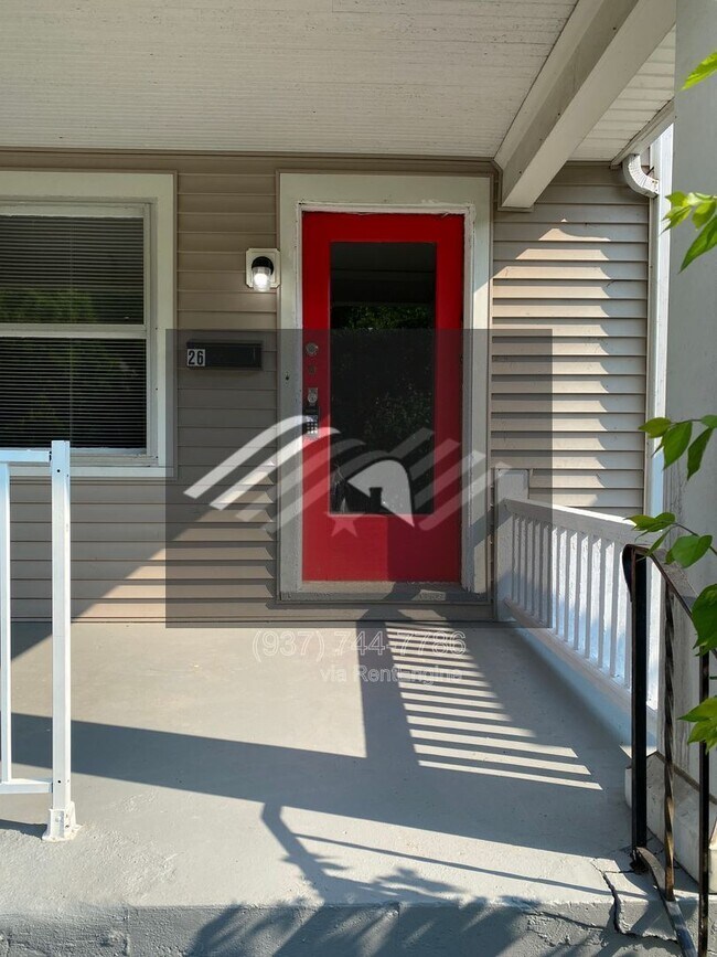 Building Photo - 26 W Beechwood Ave