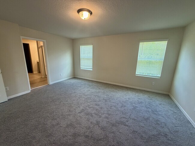 Building Photo - 335 Sarah Nicole Way