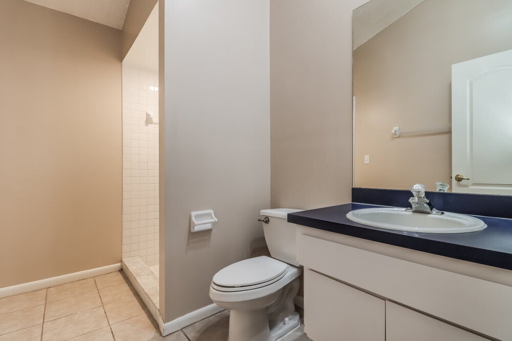 Building Photo - 1484 E Lake Woodlands Pkwy