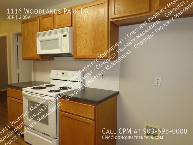Building Photo - 1116 Woodlands Park Dr