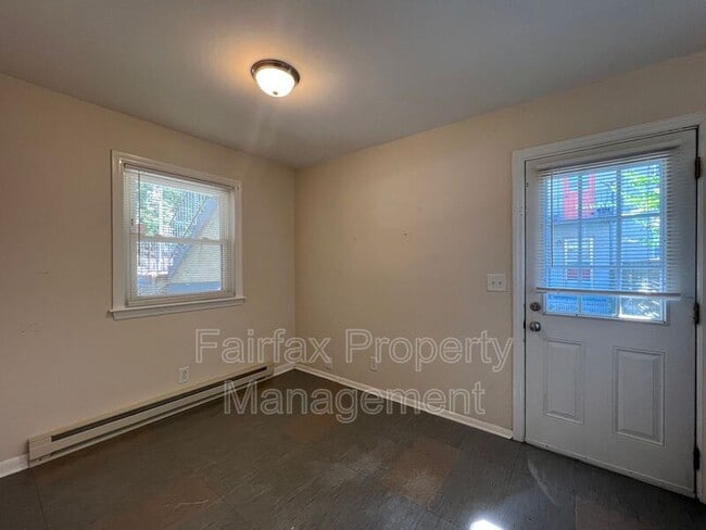 Building Photo - 1935 Morehead Ave