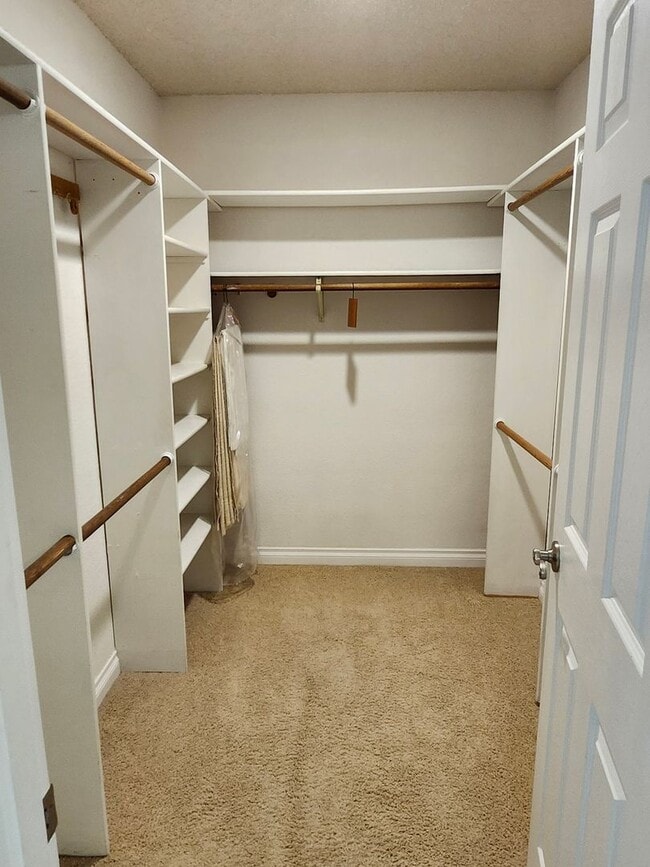 Building Photo - Centrally Located Richland Home, Close to Columbia Center Amenities!