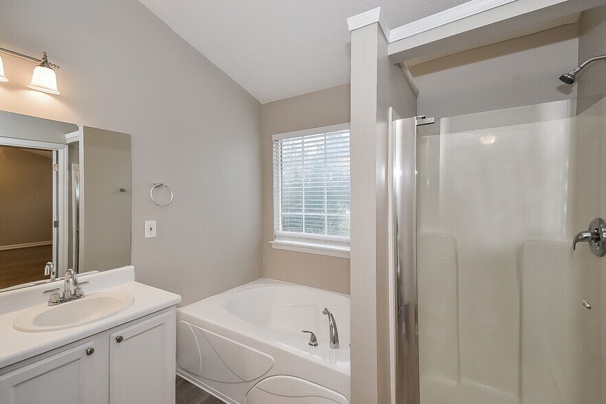 Building Photo - 4212 Arrowhead Pointe