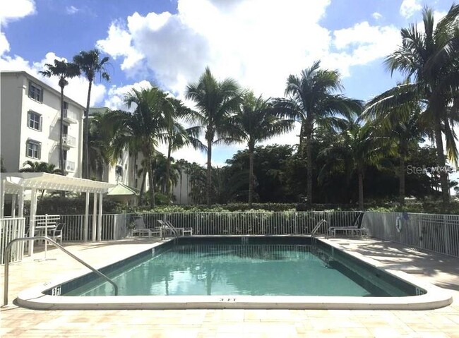 Building Photo - 200 Harbor Walk Dr