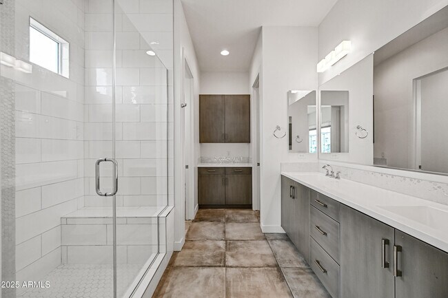 Building Photo - 6842 E ORION Dr