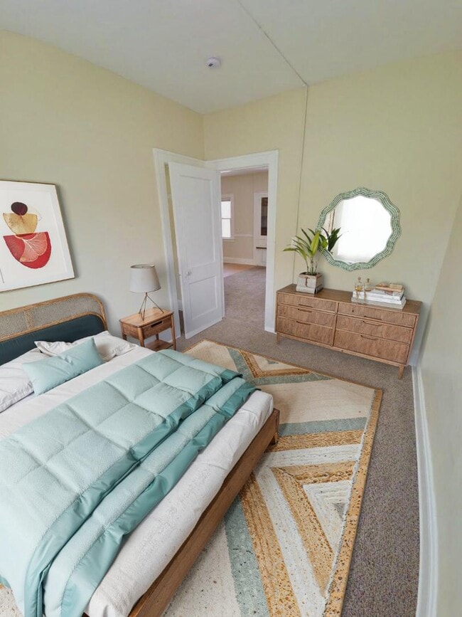 Building Photo - 4014 Cypress Ave