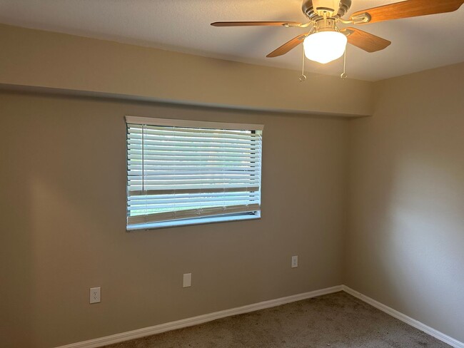 Building Photo - Newly Remodeled 3 Bedroom 2 Bath with Pool...