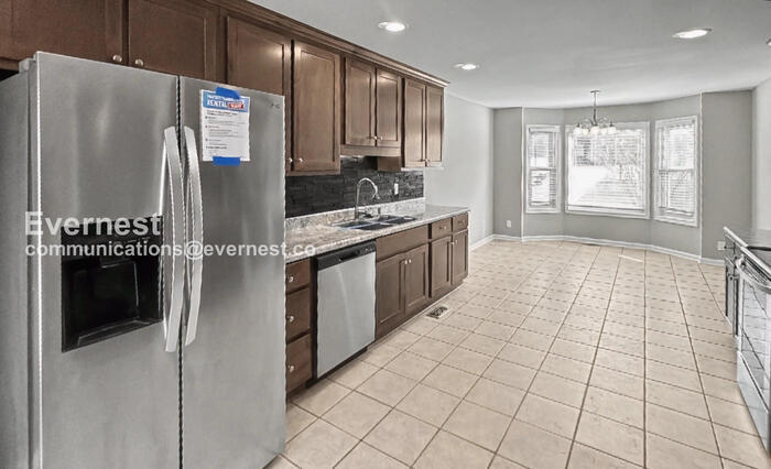 Building Photo - 122 Brawley Dr